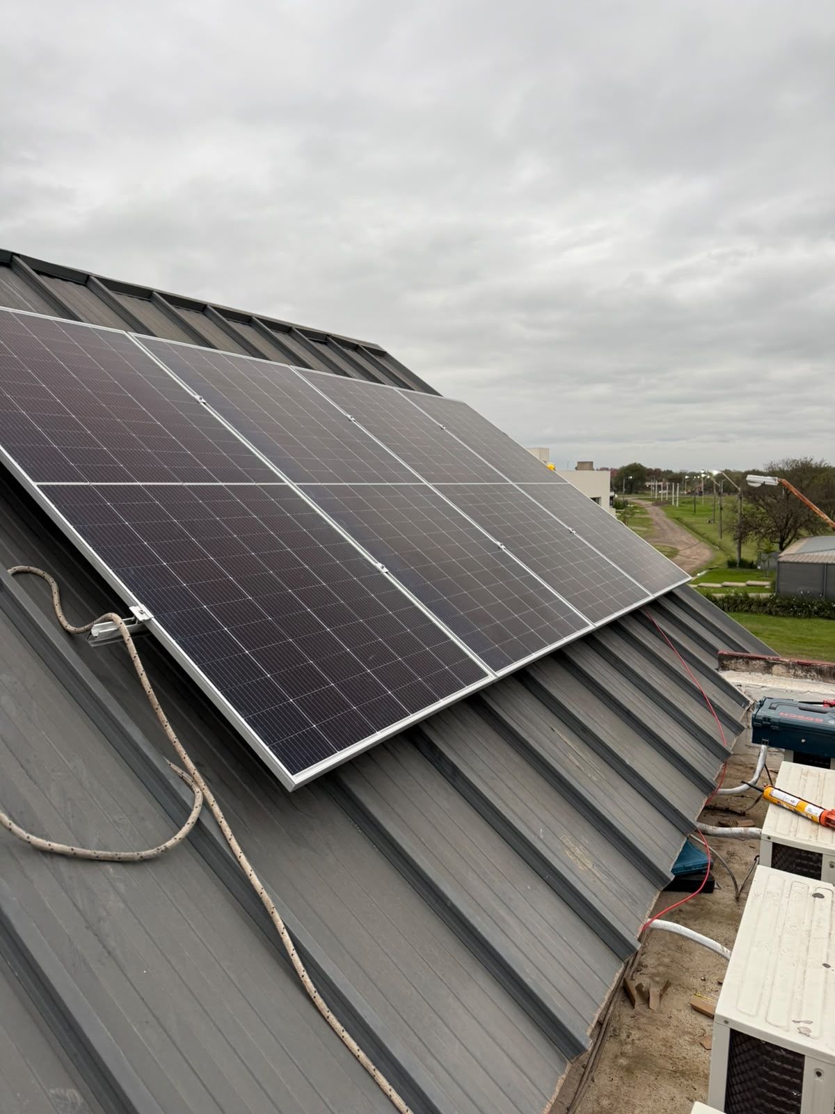 Paneles solares instalados por DOMIIQ